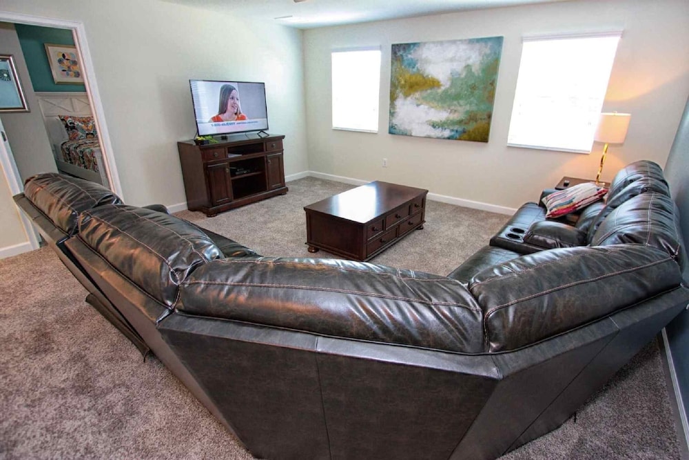 1556 Champions Gate - Image 2