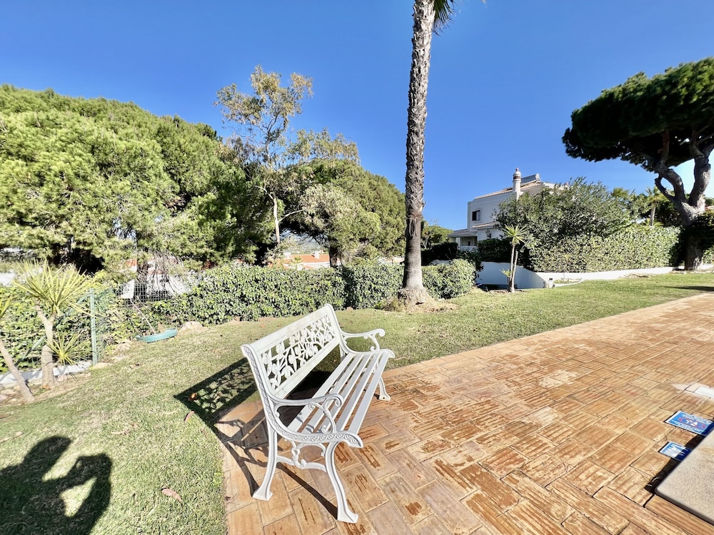 Vilamoura Deluxe Villa by Homing