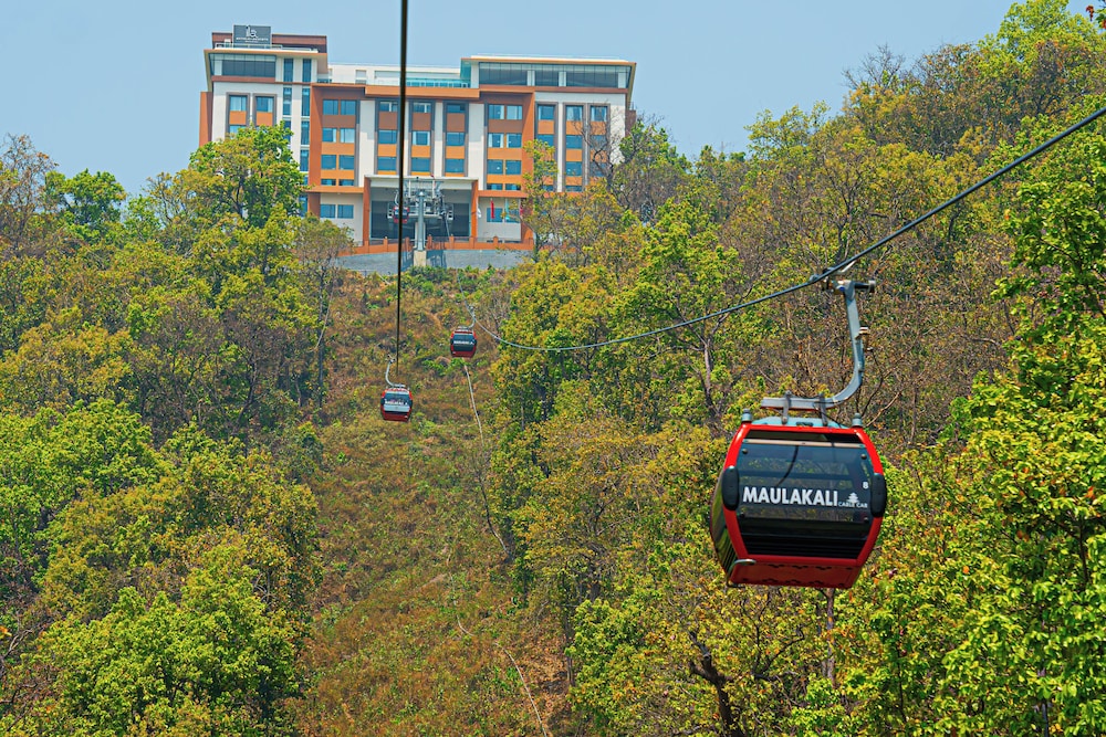 Ila Hotels and Resorts Maulakali
