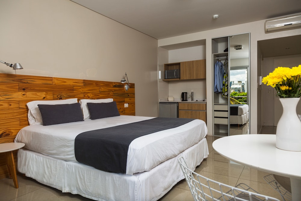 Lemon Apartments