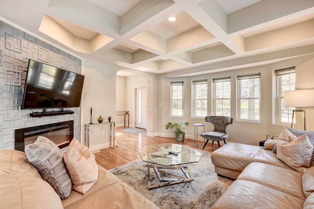 Updated Baltimore Home 8 Mi to Downtown! - Property Image 21