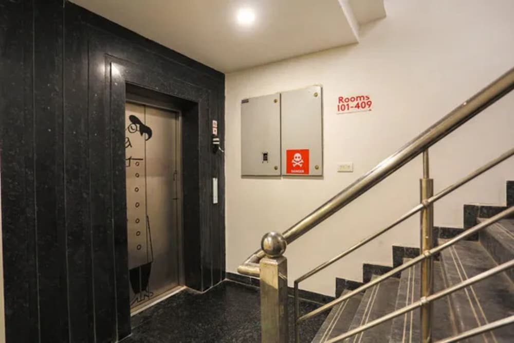 Fabhotel Happy Stay I