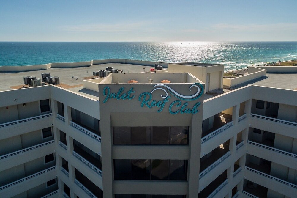 Inlet Reef 305 2 Bedroom Condo by RedAwning