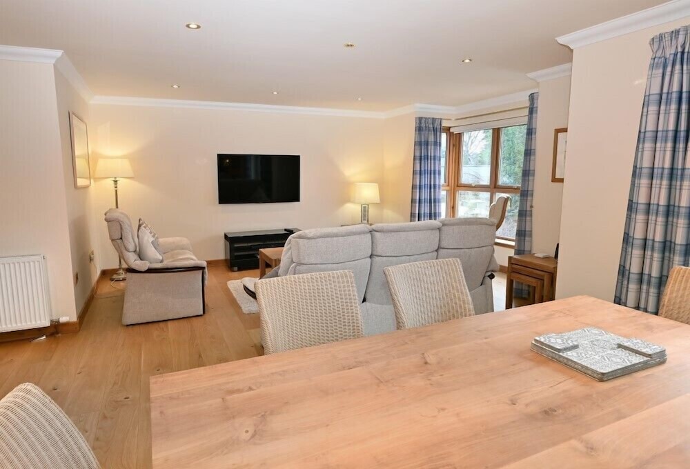 Inverness City Apartment