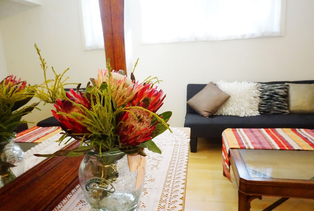 Moon House - Property Image 1