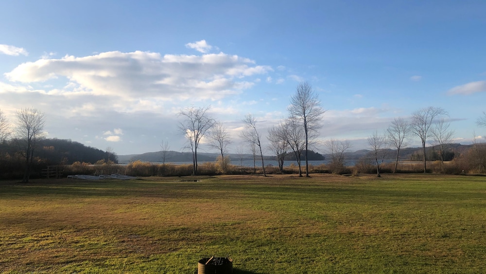 Staying by the Lakeside Cottages