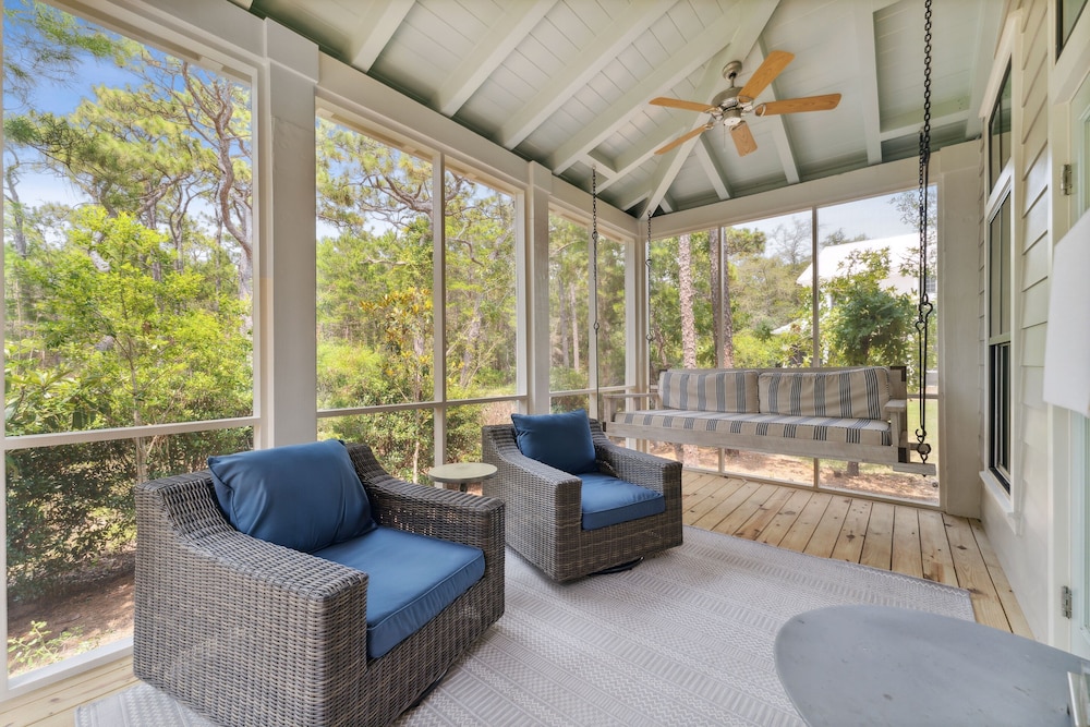 Magnolia Cottages by the Sea by Panhandle Getaways