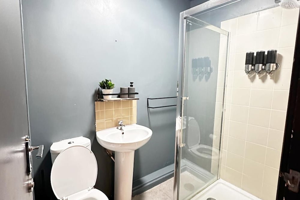 Willow Suite - 3br - Sleeps 8 - Central Blackpool