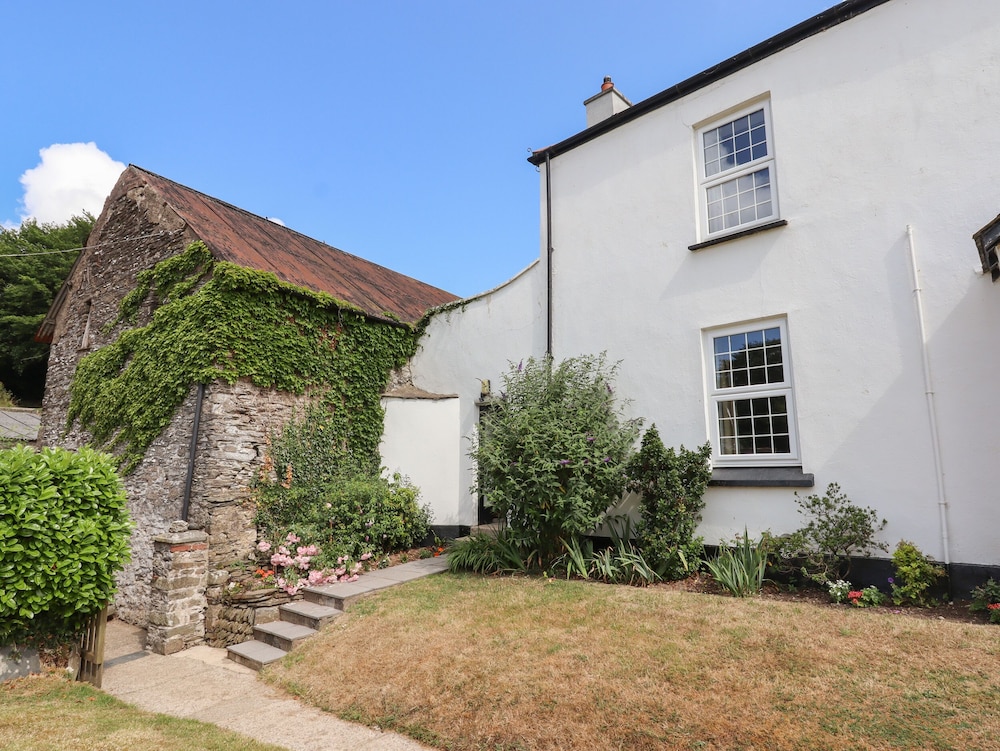 Waytown Cottage