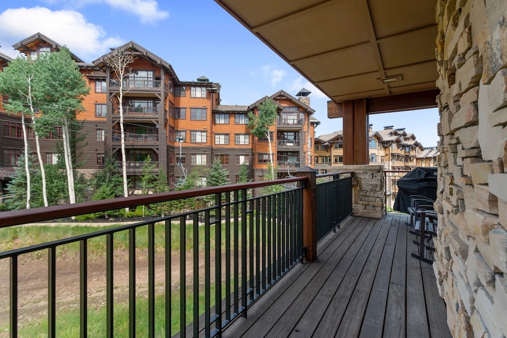 Shooting Star Lodge at Deer Valley Resort - Three Bedroom Residence #206 3 Condo