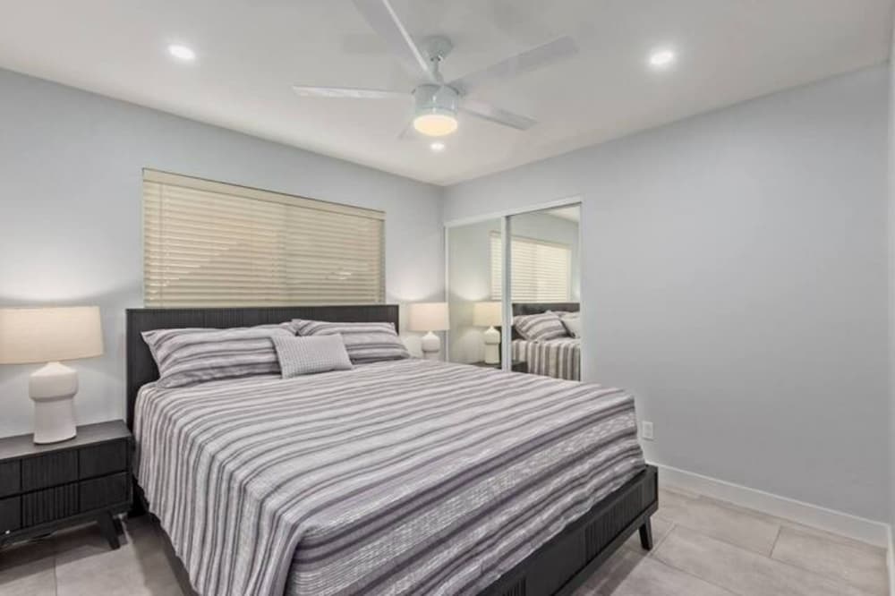 8737 E Sage Dr view 5