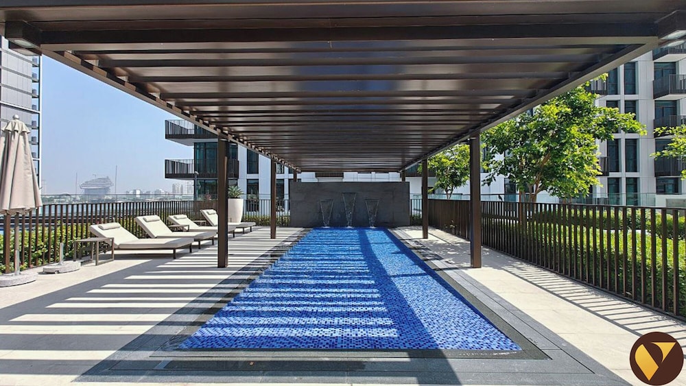 Vogue Creek Crescent Balcony Pool View