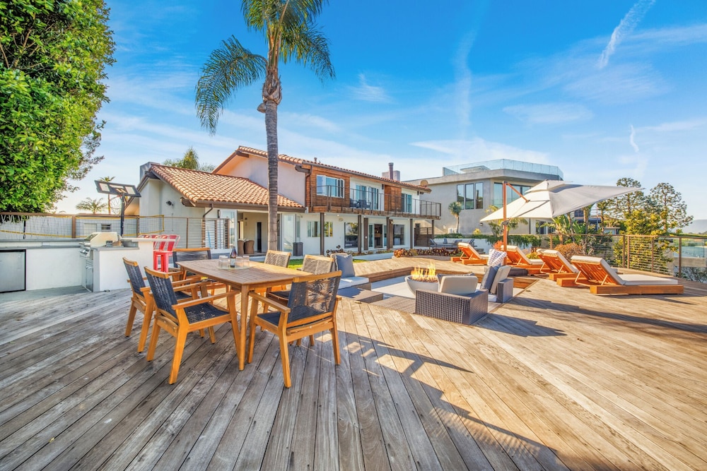 Stradella View - Bel-air Oasis w/ Infinity Pool & Stunning Panoramic Views