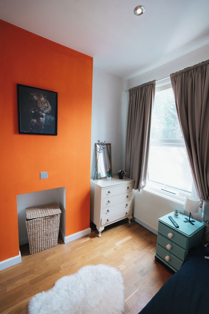 Fabian Road Cozy House - Central London