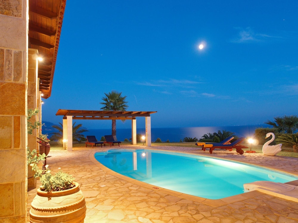 Villa Dimitra in Spartia view 3
