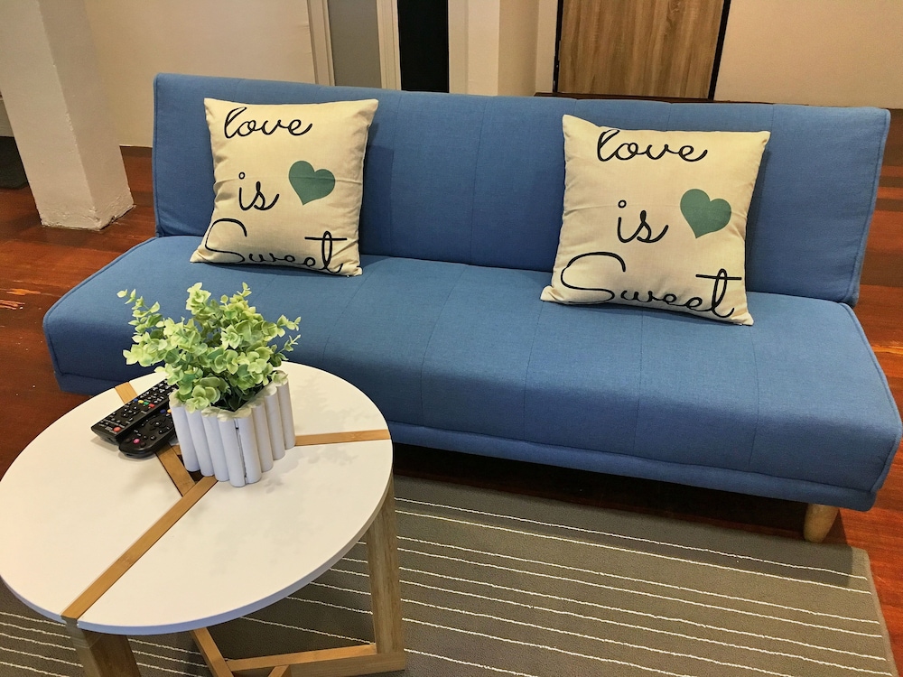 iBook7 - 2 Bedroom Gurney Studio Suite by iBook Homestay