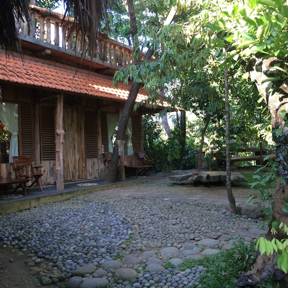 Omunity Bali
