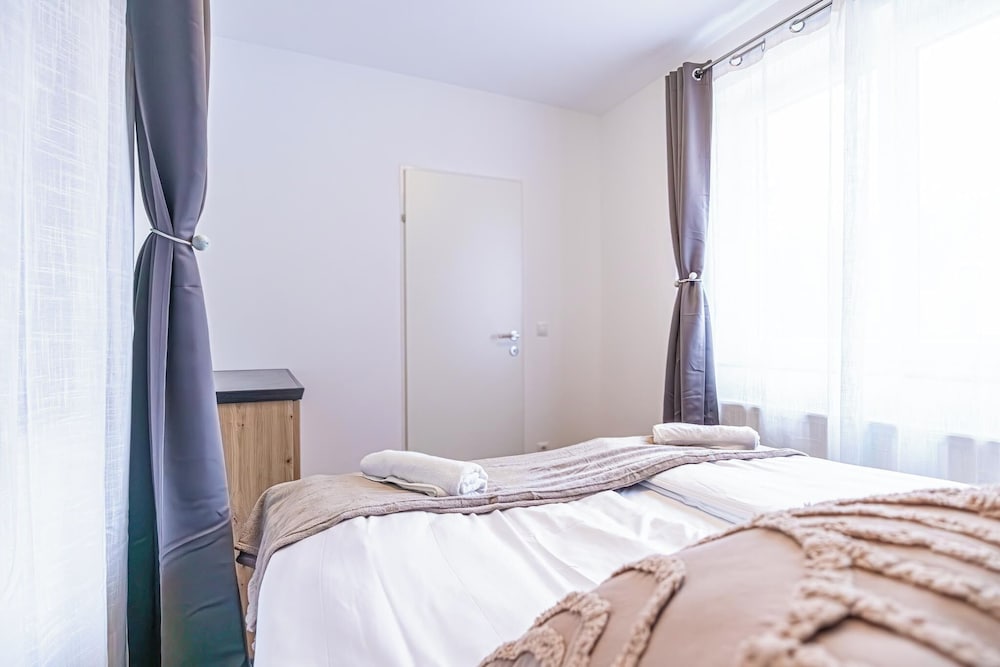 Ideal 2BR 1LR Apt for 6P Donaustadt