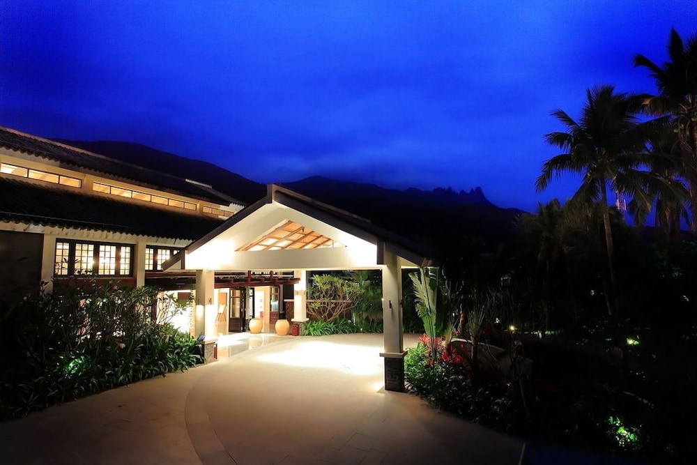 Litchi Garden Rainforest Hot Spring Resort