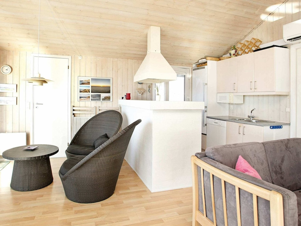 8 Person Holiday Home in Hjorring-by Traum view 4