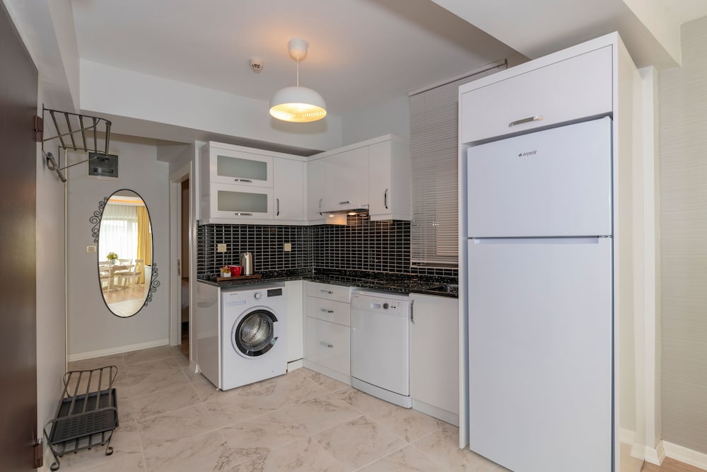 Feri Suites - Image 21