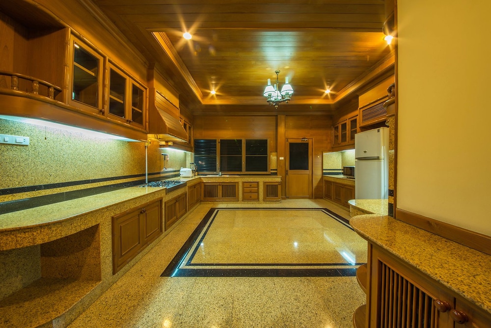 LPC Holiday Villa