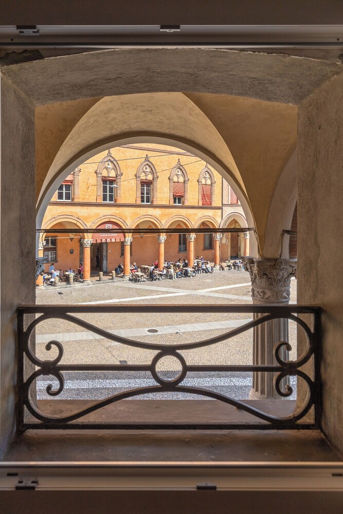 Santo Stefano Elegant Apartment