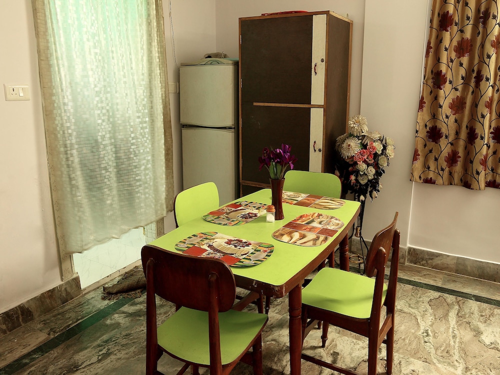 OYO 3634 Apartment RK Hospitality