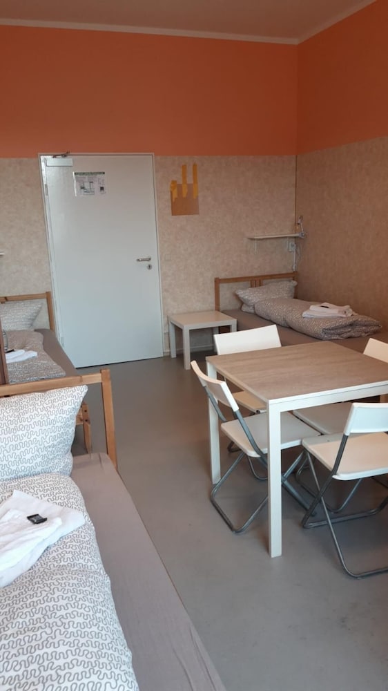 2-Rent Group Hostel Zimmer&Apartments GKP2
