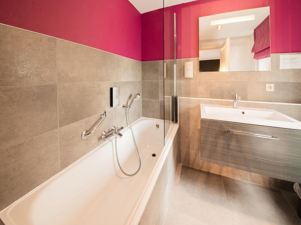 Spacious Villa Near Barvaux