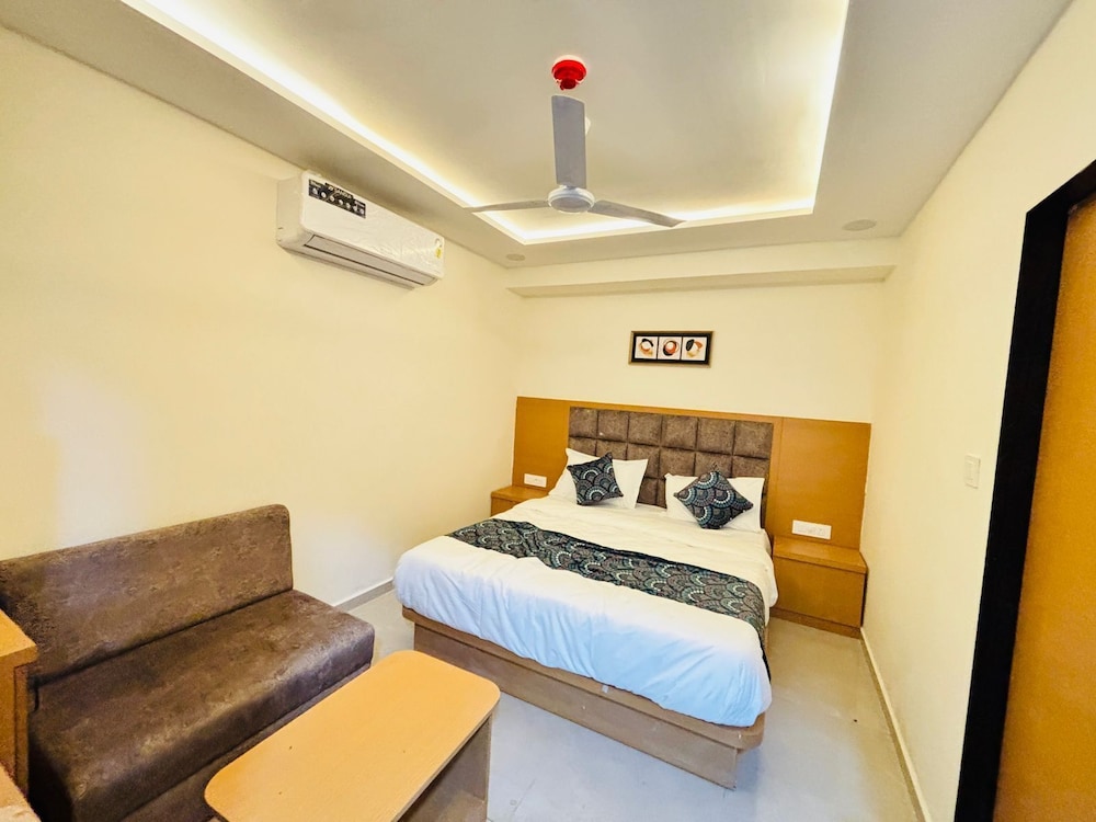 Hotel Sun Icon