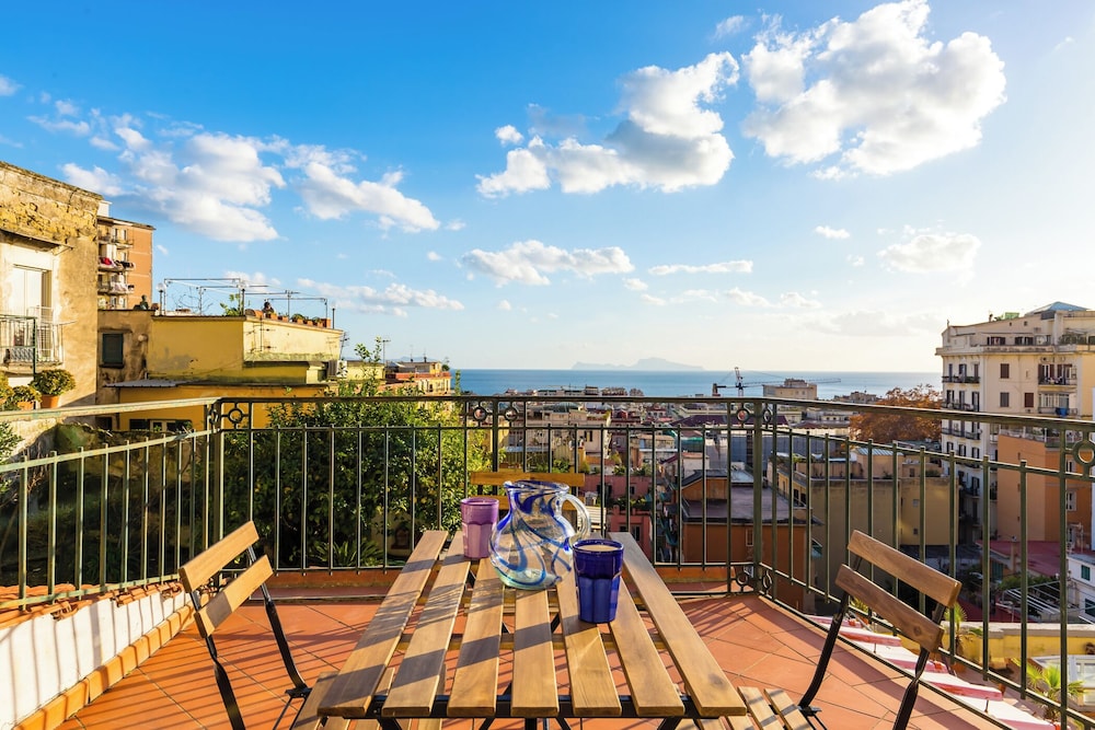 Villa Paola - Hidden Panoramic Garden and Terraces by Napoliapartments