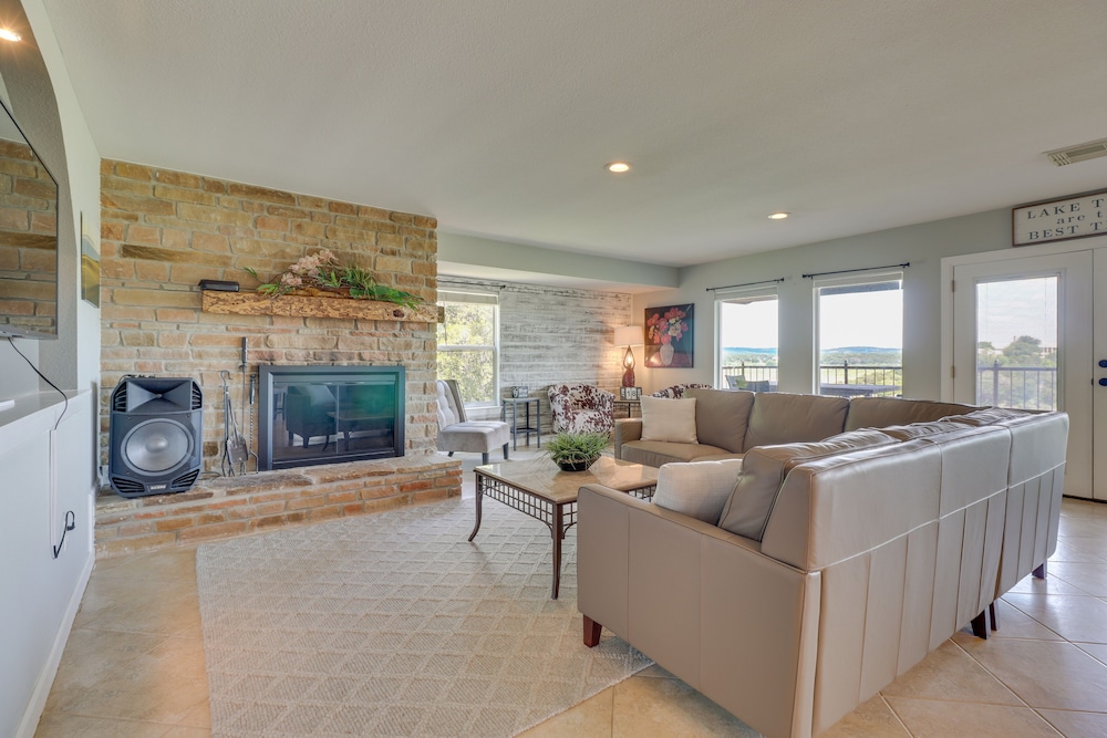 Waterfront Spicewood Home: Deck, Fire Pit Grill - Property Image 71