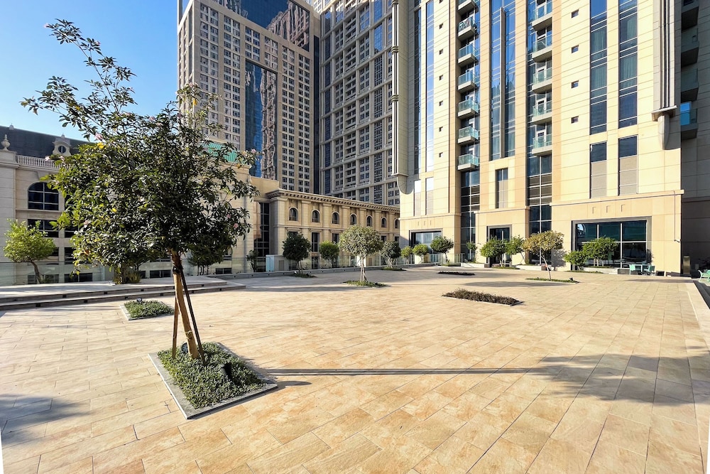 SIMPLY COMFORT Luxury 2Br Apt with Stunning Views Amna Tower