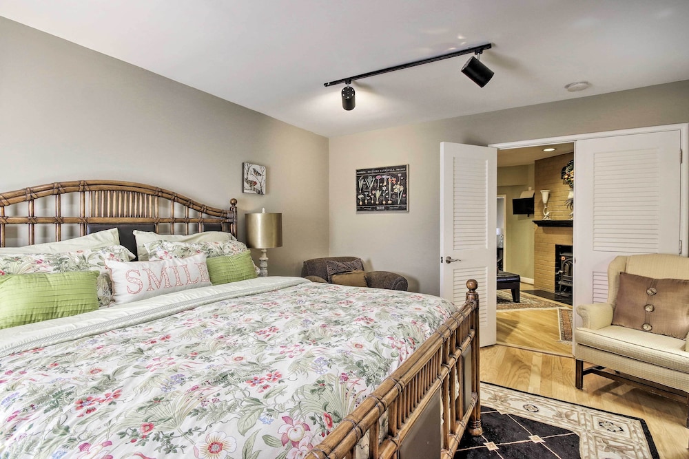 The White Elephant Inn Getaway w/ Pool  Hot Tub! - Property Image 21