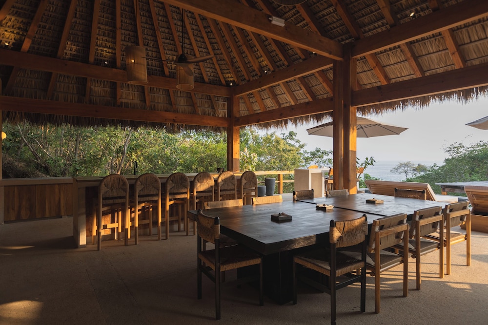 Casa Yute by Ahau Collection