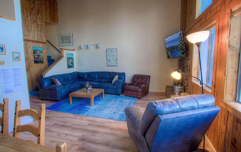 Lake Tahoe Vacations - Life's Better The Milky Way 4 Bedroom Condo by RedAwning - Property Image 7
