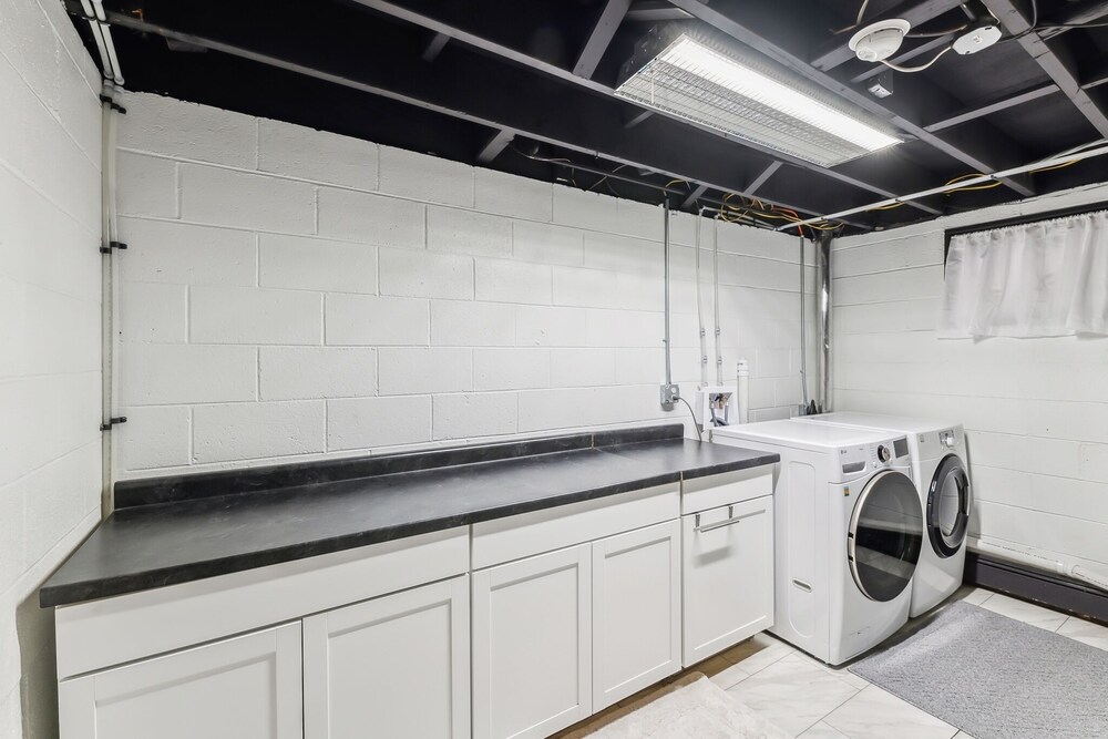 Comfortable & Spacious 3br Home In Cheyenne 3 Bedroom Home