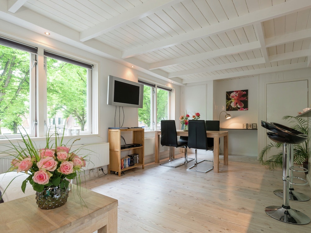 Elegant Apartment in Hoorn With Roof Terrace