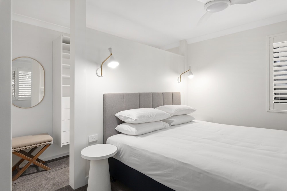 Stylish 3-bed Newport Stay With Balcony