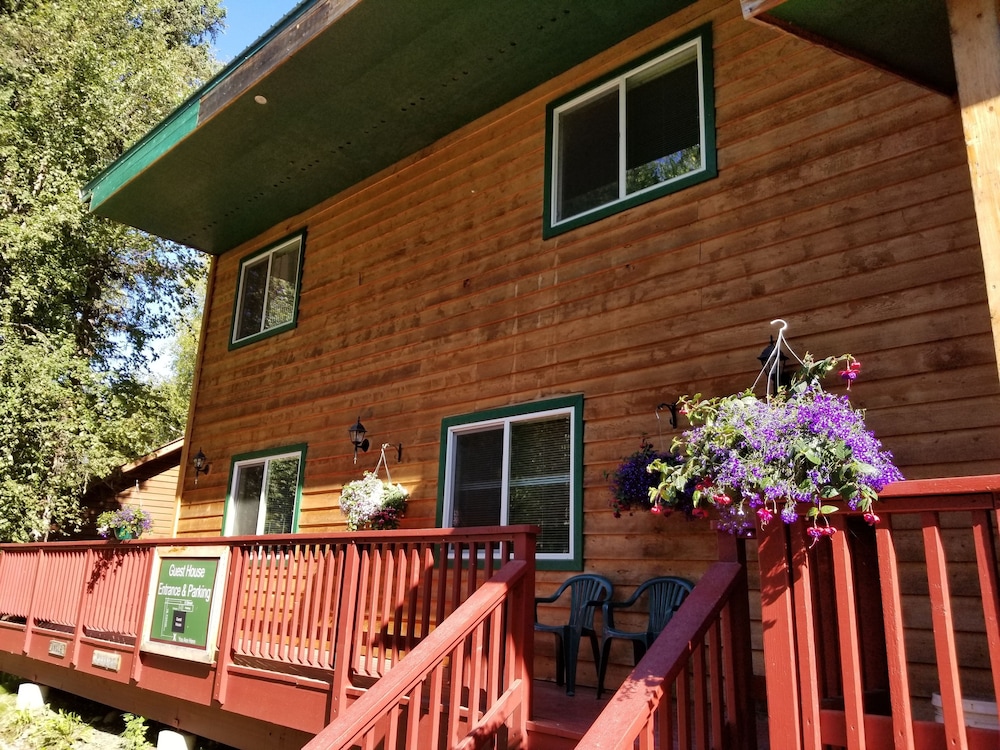 Talkeetna Hideaway Guesthouse