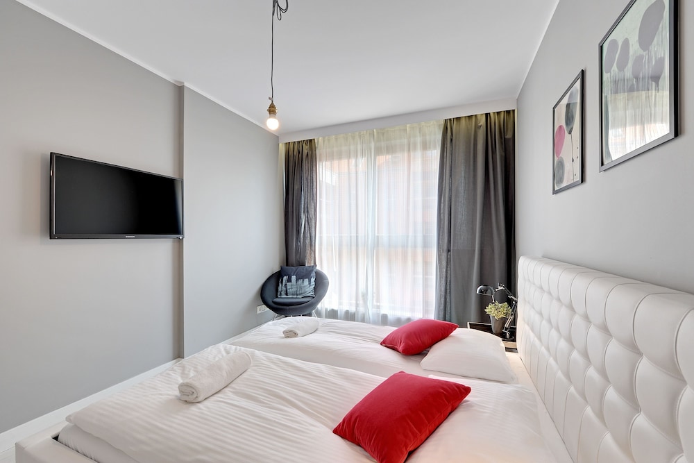 Apartinfo Aura Apartments