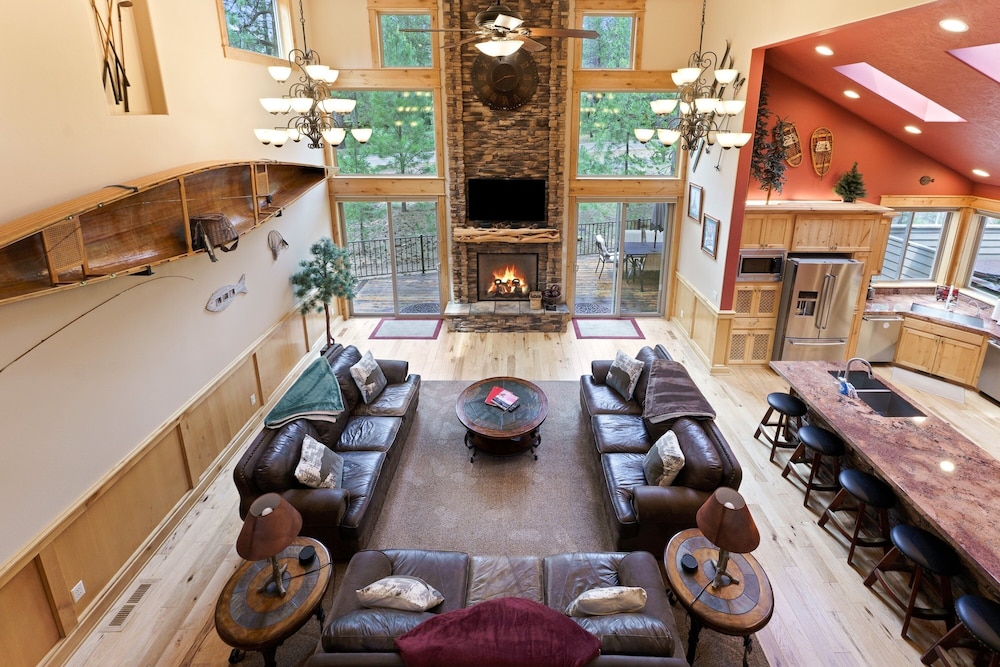 4 Red Fir 6 Bedroom Home