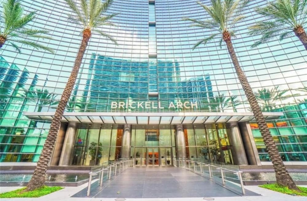 AKA Brickell 32th Free Parking by Palermo Home
