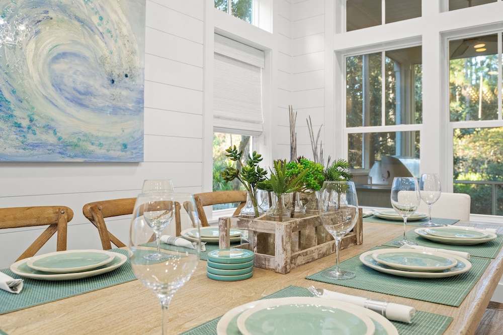 Sea Dlight: 3BR Beach Home Sleeps 10 With 4 Bikes in Watersound West