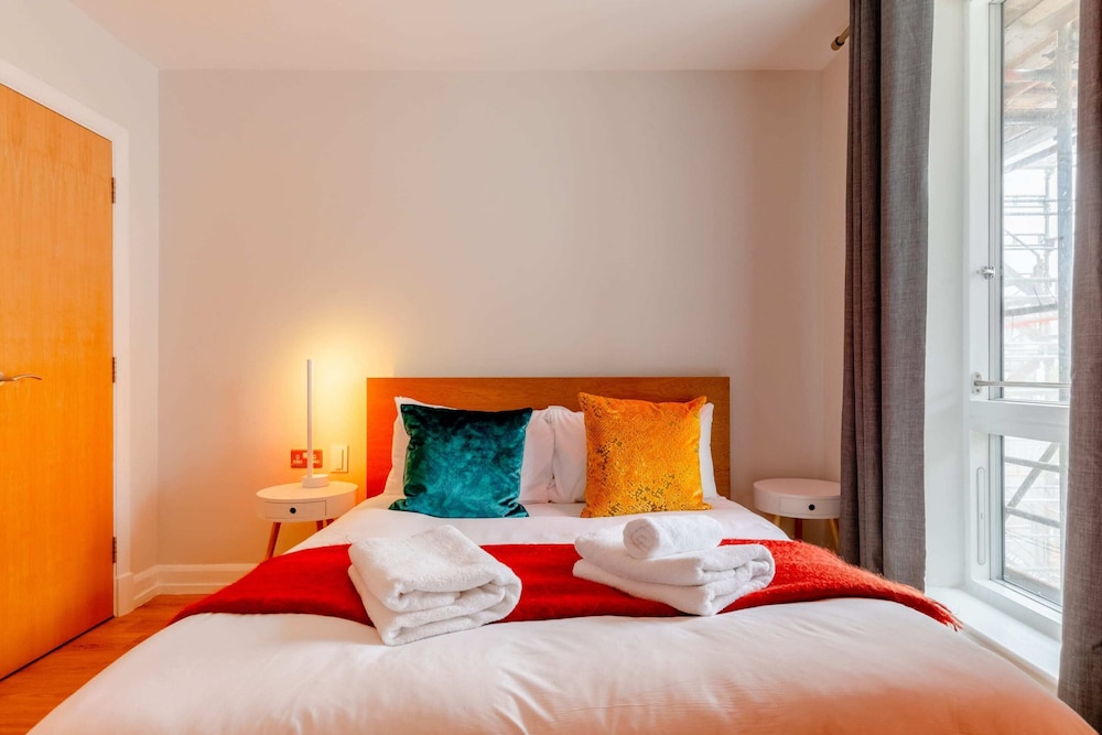 Vibrant & Inviting 1BD Flat, Heart of Haggerston!