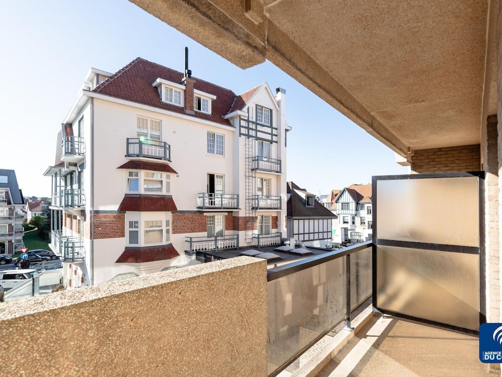 Apartment on Belgian Coast With Sea View