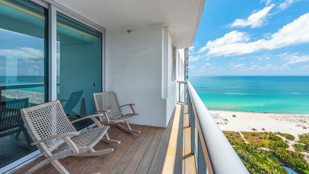 Luxury Vacation Rentals at The Setai by LRMB