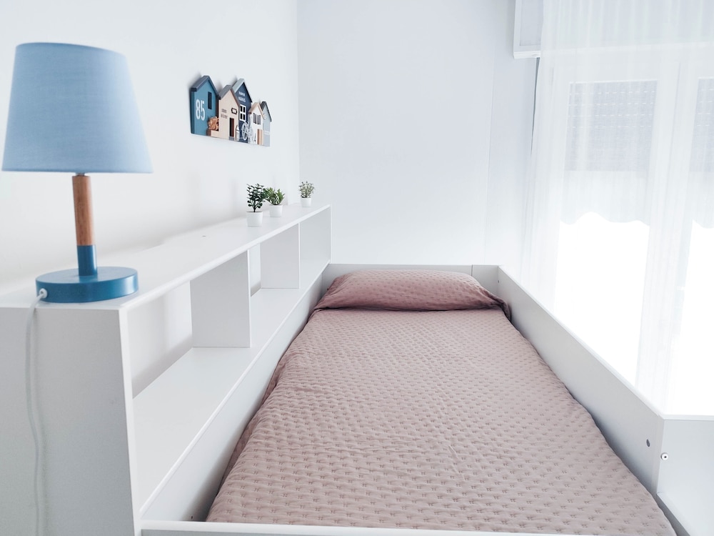 Comfortable Apartment With Pool