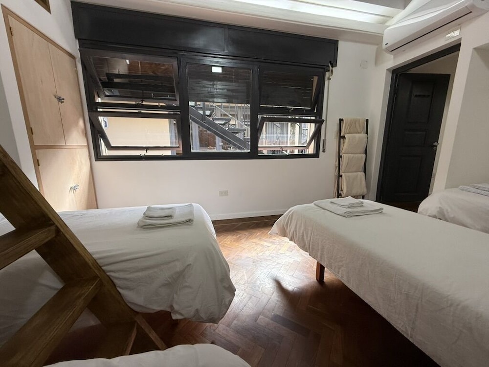 Clivias Hostel